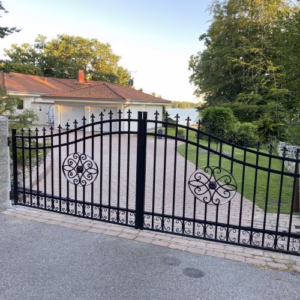 Alternative view of EON -Grindmotor för dubbelgrind. För grindblad upp till 4m och 300kg – Marknadens snabbaste grindöppnare (10s)